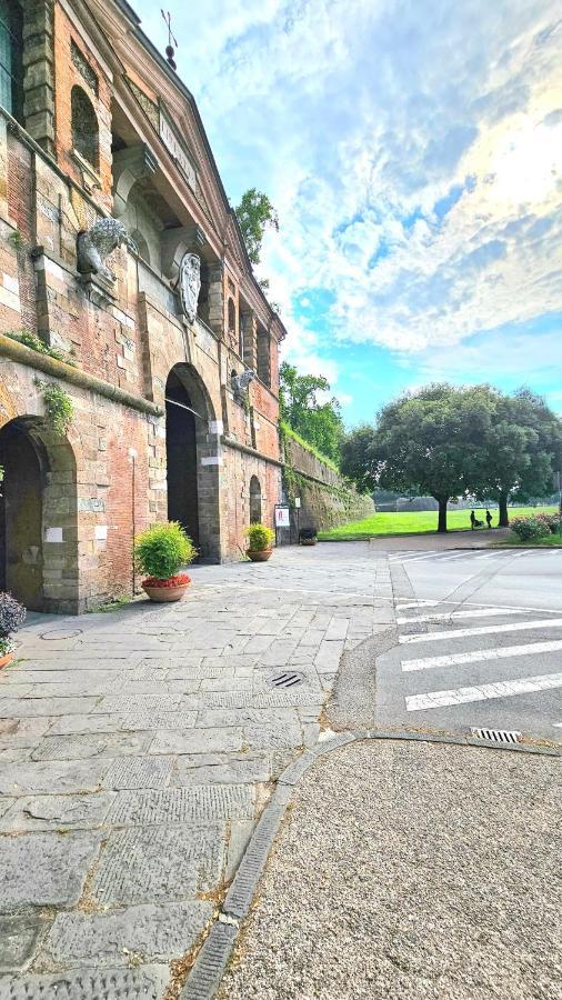 Lucca Walls Dream - Air Cond - Wi-Fi - Panoramic In Front Of The Historical Walls - מראה חיצוני תמונה